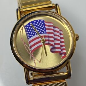 Valdawn American Flag Watch
